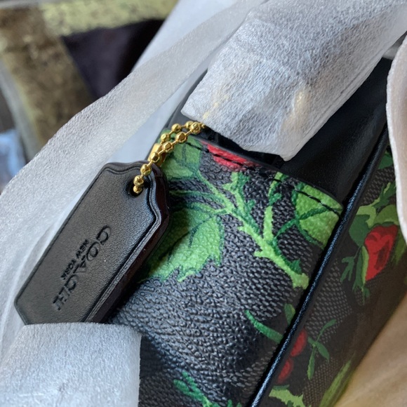 Authentic COACH Limited edition Snowwhite Leather/floral coated zip top Crosby - Picture 10 of 10